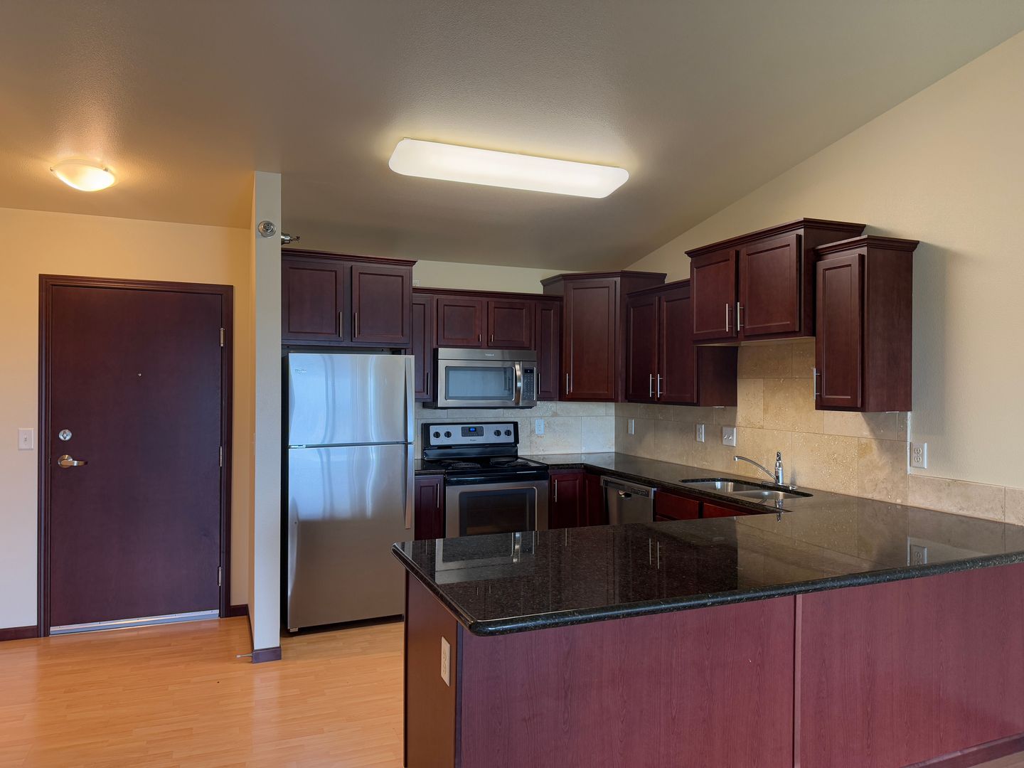 Fargo Apartment: 5400 42nd St S