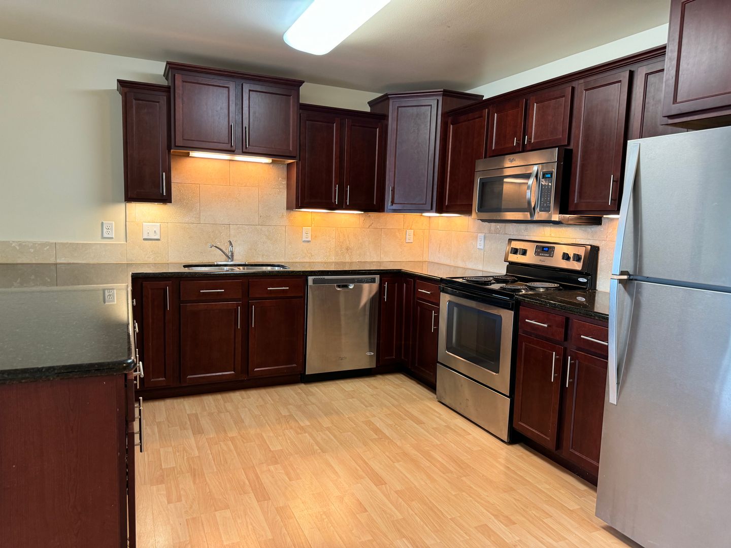 Fargo Apartment: 5400 42nd St S