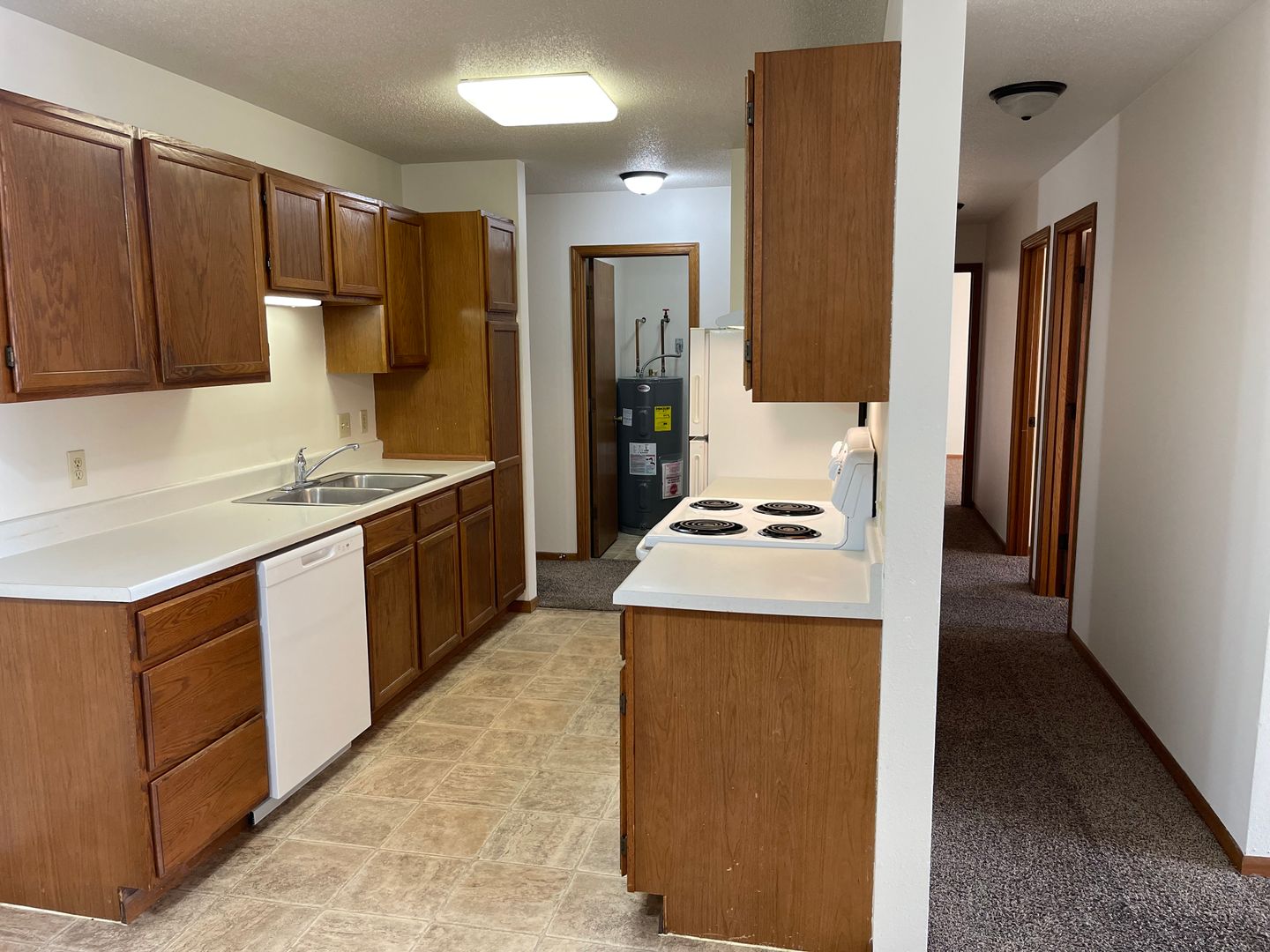 Fargo Apartment: 929 Page Drive South