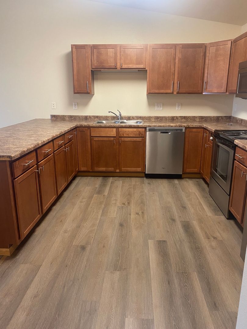 Fargo Apartment: 5100 44th Avenue South