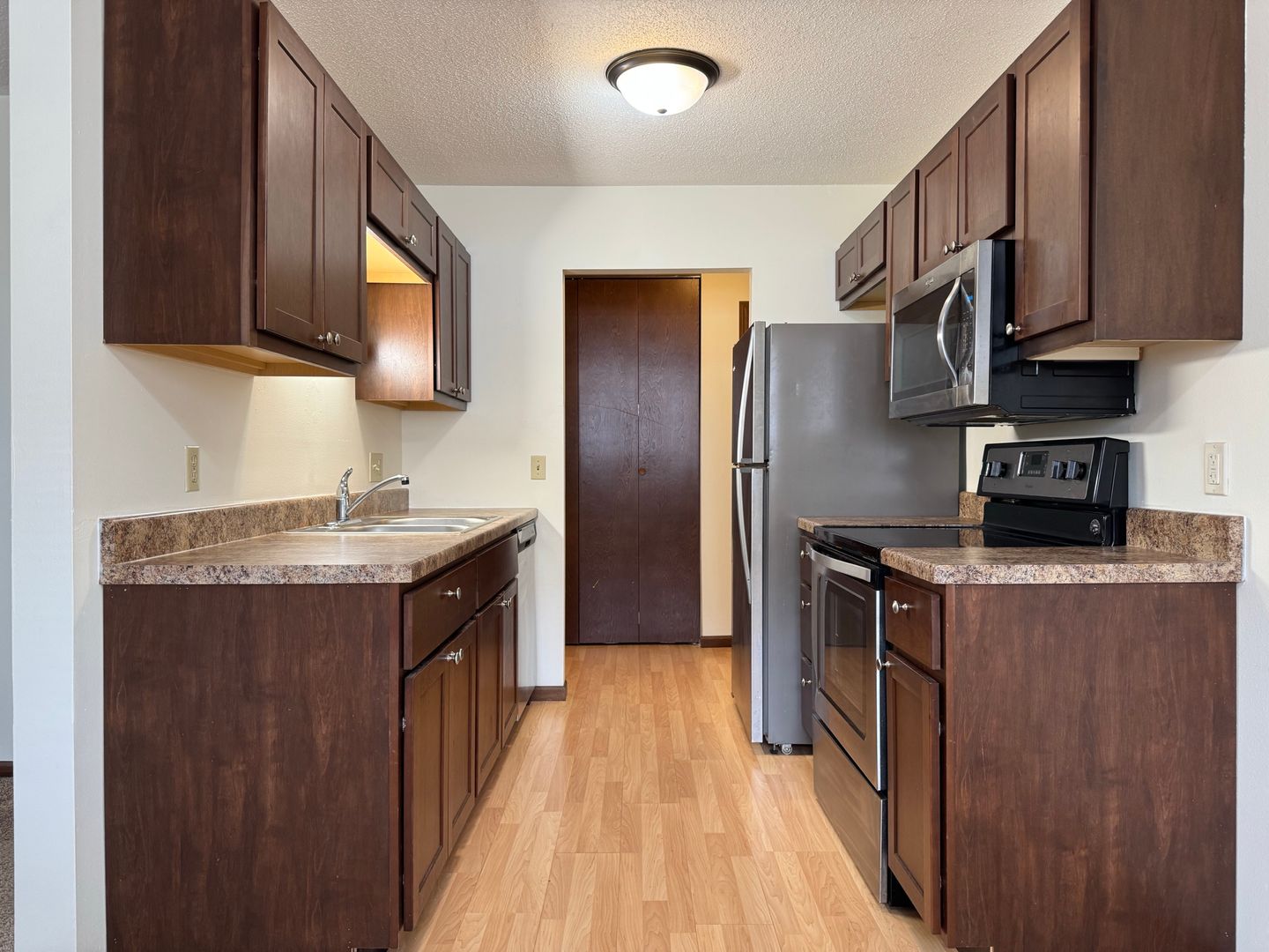 Fargo Apartment: 2202 17th Street South