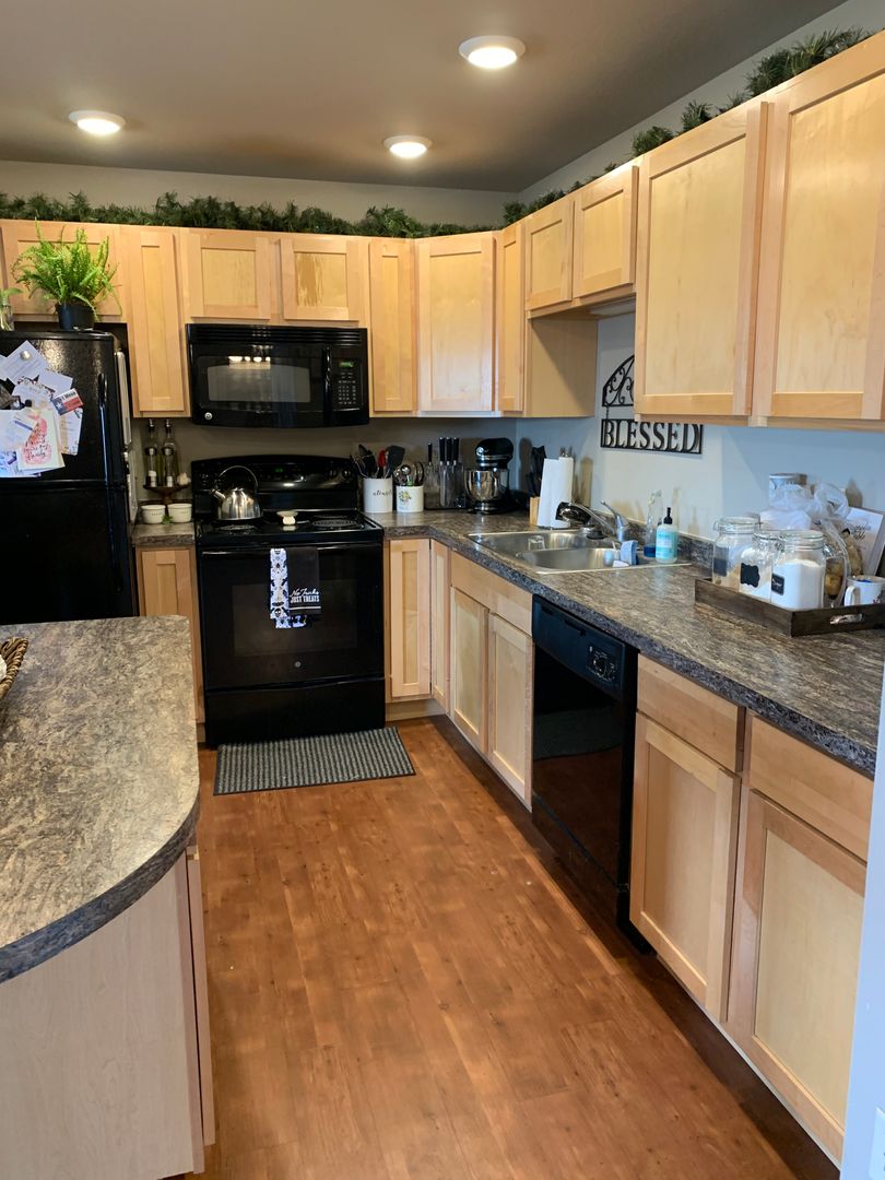 Fargo Apartment: 2400 65th Avenue South