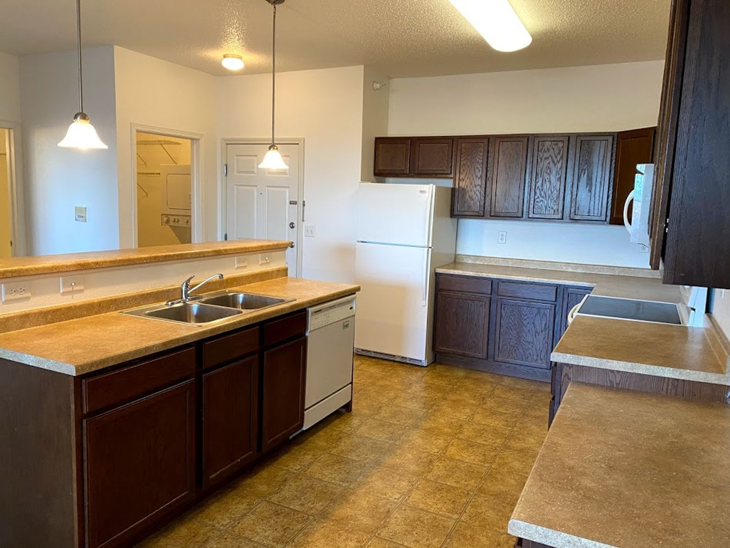 Fargo Apartment: 4425 31st Ave S