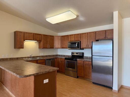 Edge of Osgood II Apartments - 1002 SQ.FT. - 2nd Floor - Double Stall Garage – photo 1
