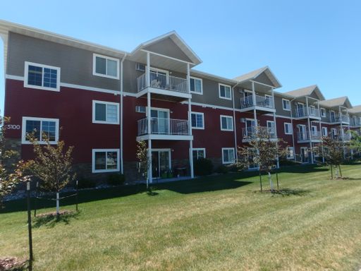 5100 44th Avenue South #111, Fargo, ND 58104