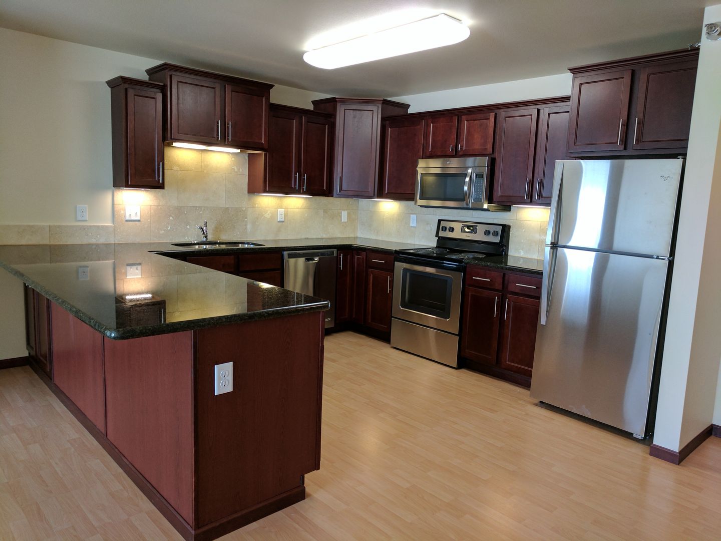 Fargo Apartment: 5400 42nd St S