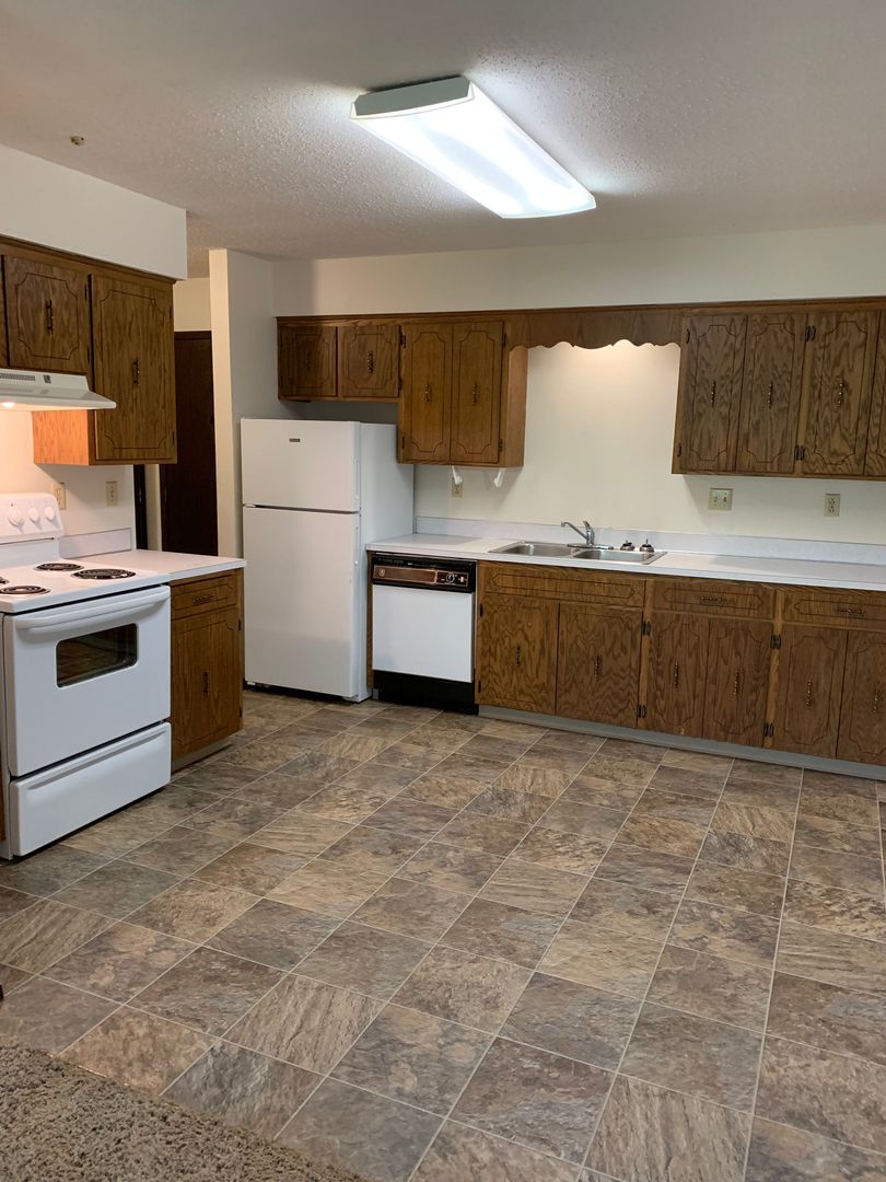 Fargo Apartment: 3012 9 1/2 Street North