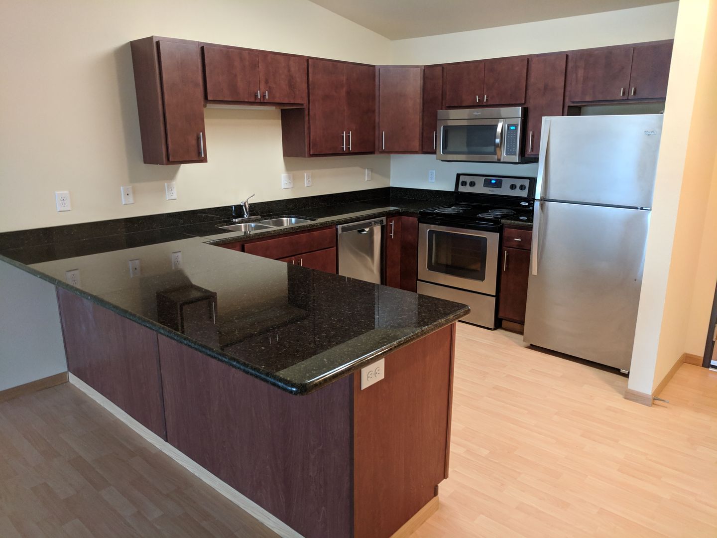 West Fargo Apartment: 627 33rd Avenue West