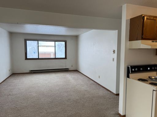 2301 30 1/2 Avenue South #205, Fargo, ND 58103