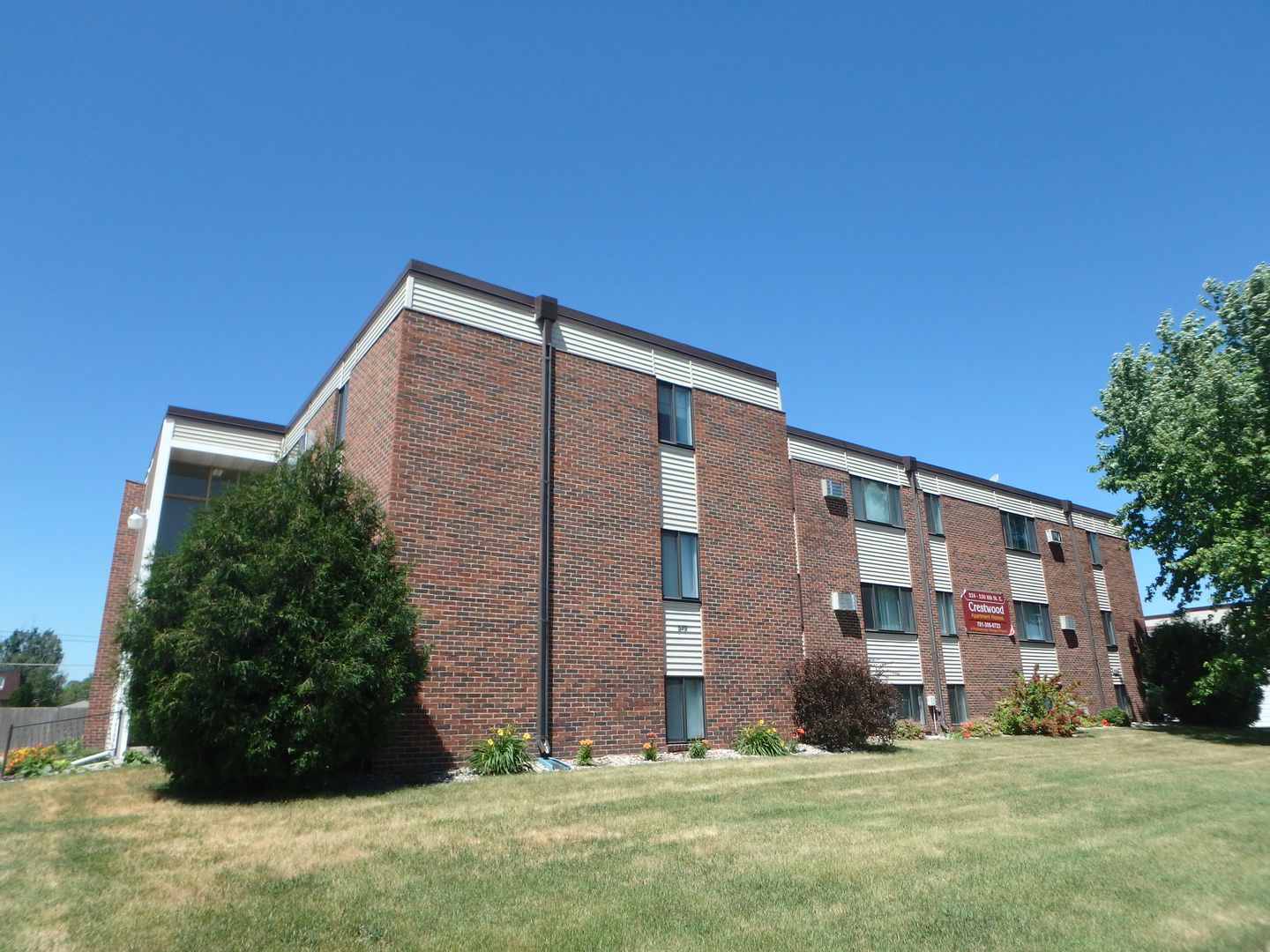 West Fargo Apartment: 424 6th St E