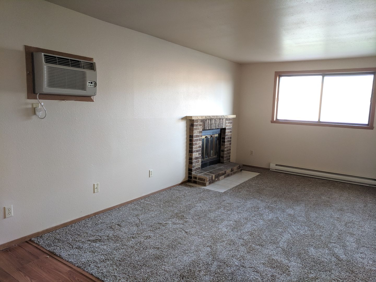Fargo Apartment: 2709 & 2731 15th Street South