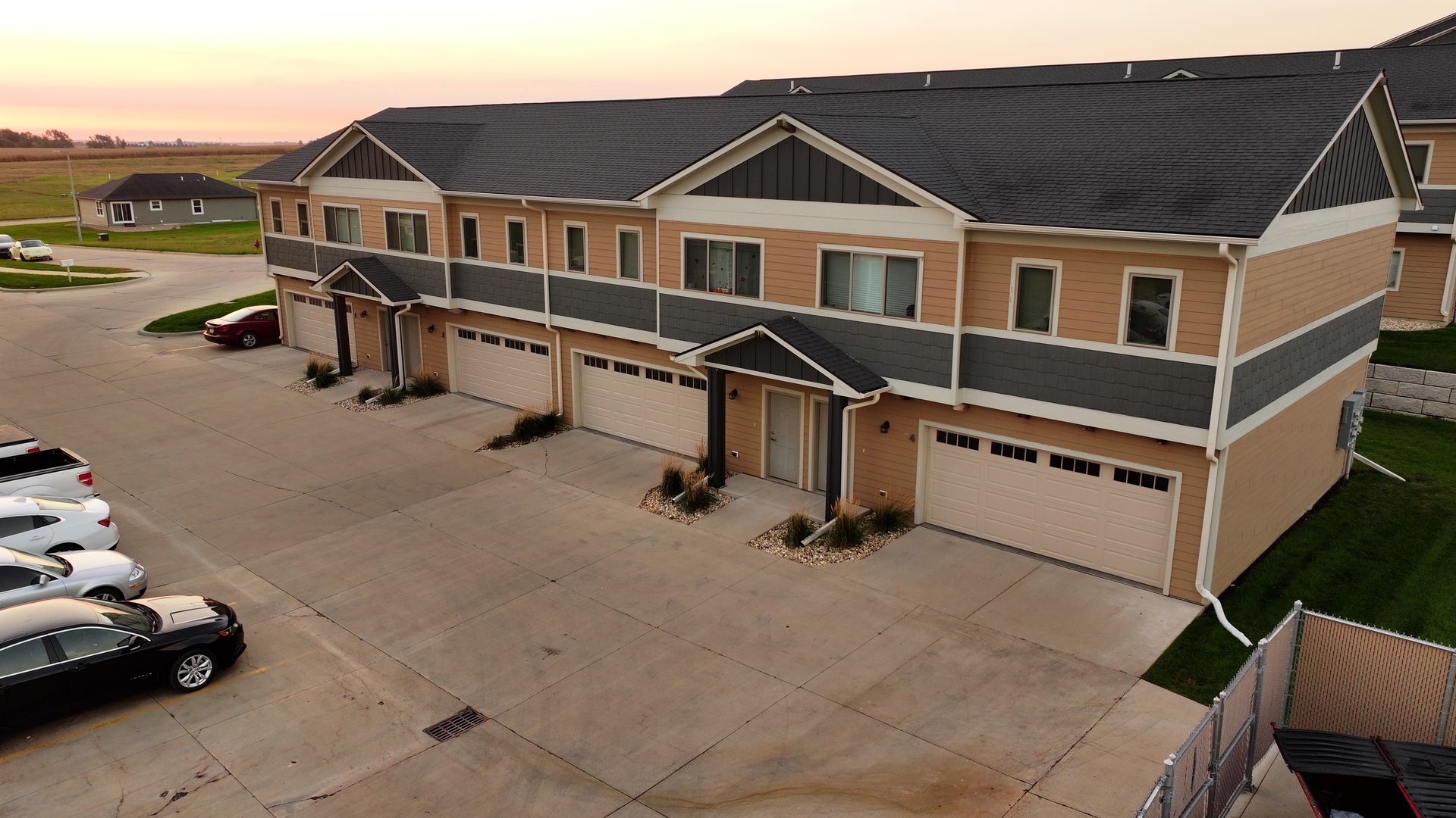 Orange City Apartment: 701 15th Street SE