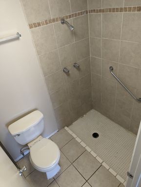 HALF OFF THE RENT FOR THE FIRST THREE MONTHS | Two Bedroom Apartment Home with Yard Space | Move In Special on Approved Applications – photo 1