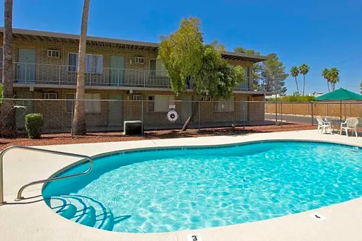 HALF OFF THE RENT FOR THE FIRST THREE MONTHS | Studio Apartment Home | Move In Special on Approved Applications – photo 1