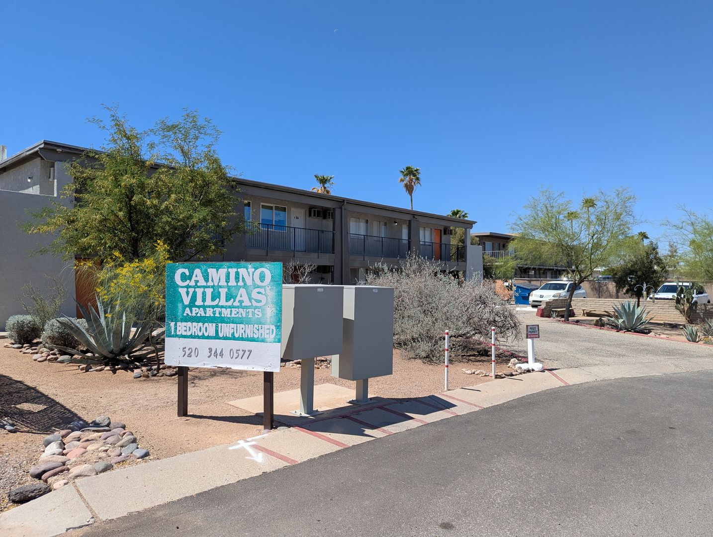 Tucson Apartment: 30 E Camino Villas