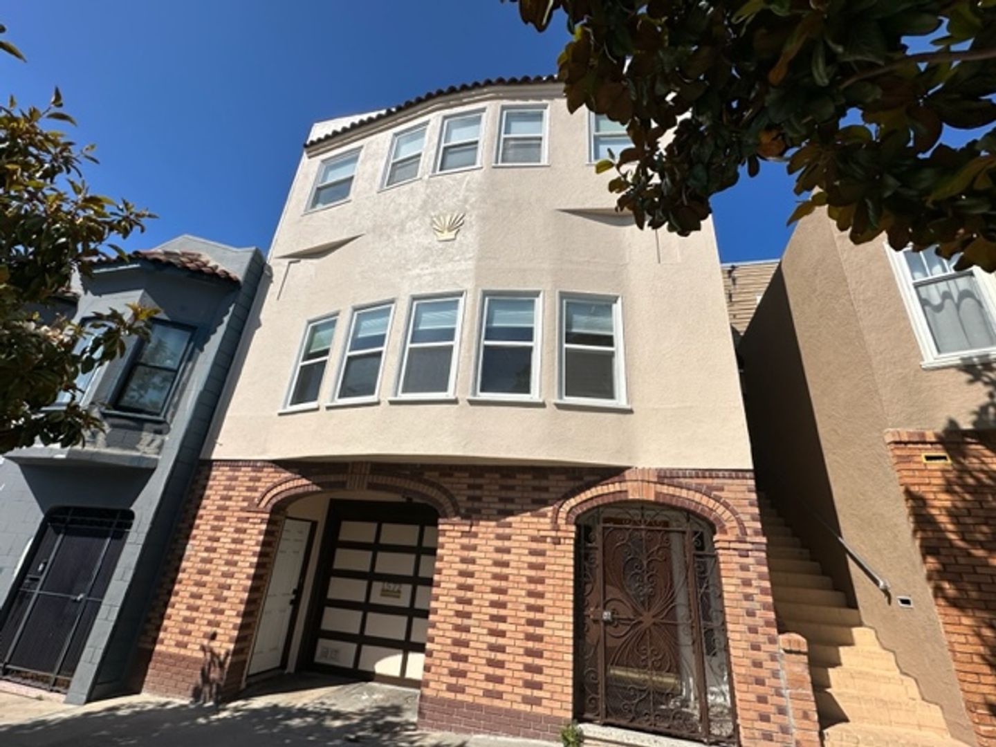 San Francisco Apartment: 1572 Palou Ave