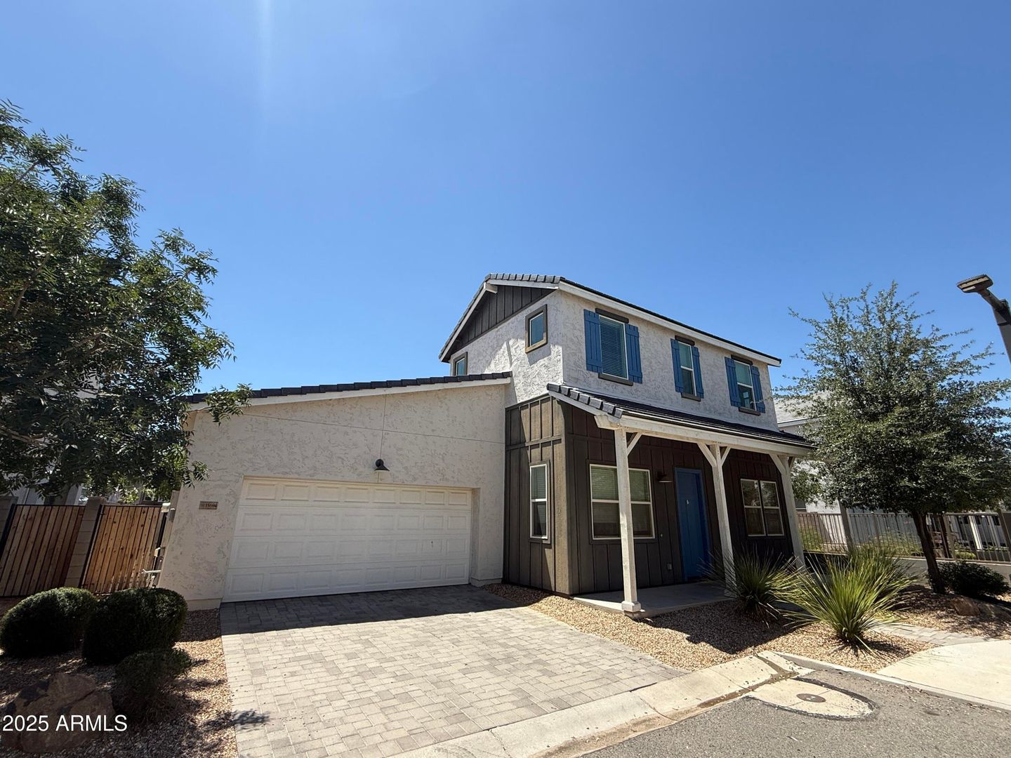 Goodyear House: 15694 W Melvin St