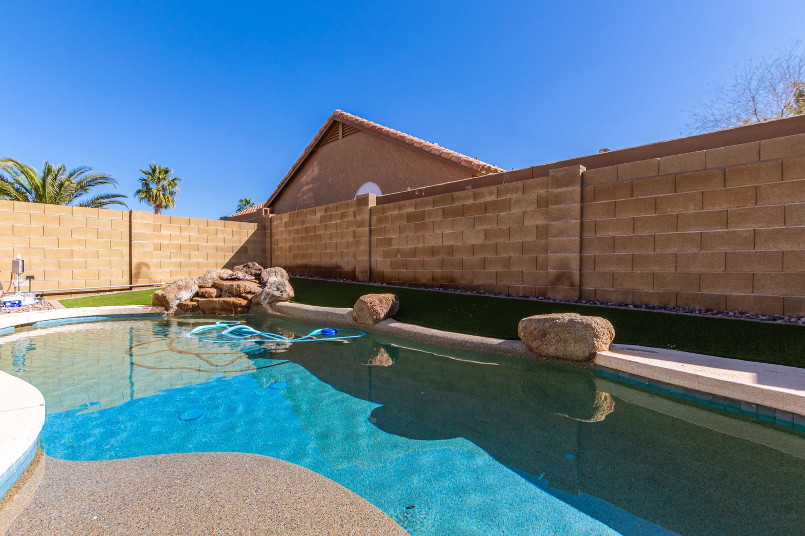 Mesa House: 6601 E Presidio St