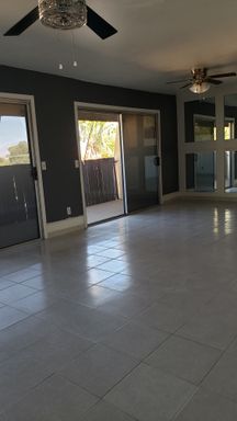 East Side Condo with views and lots of light! – photo 1