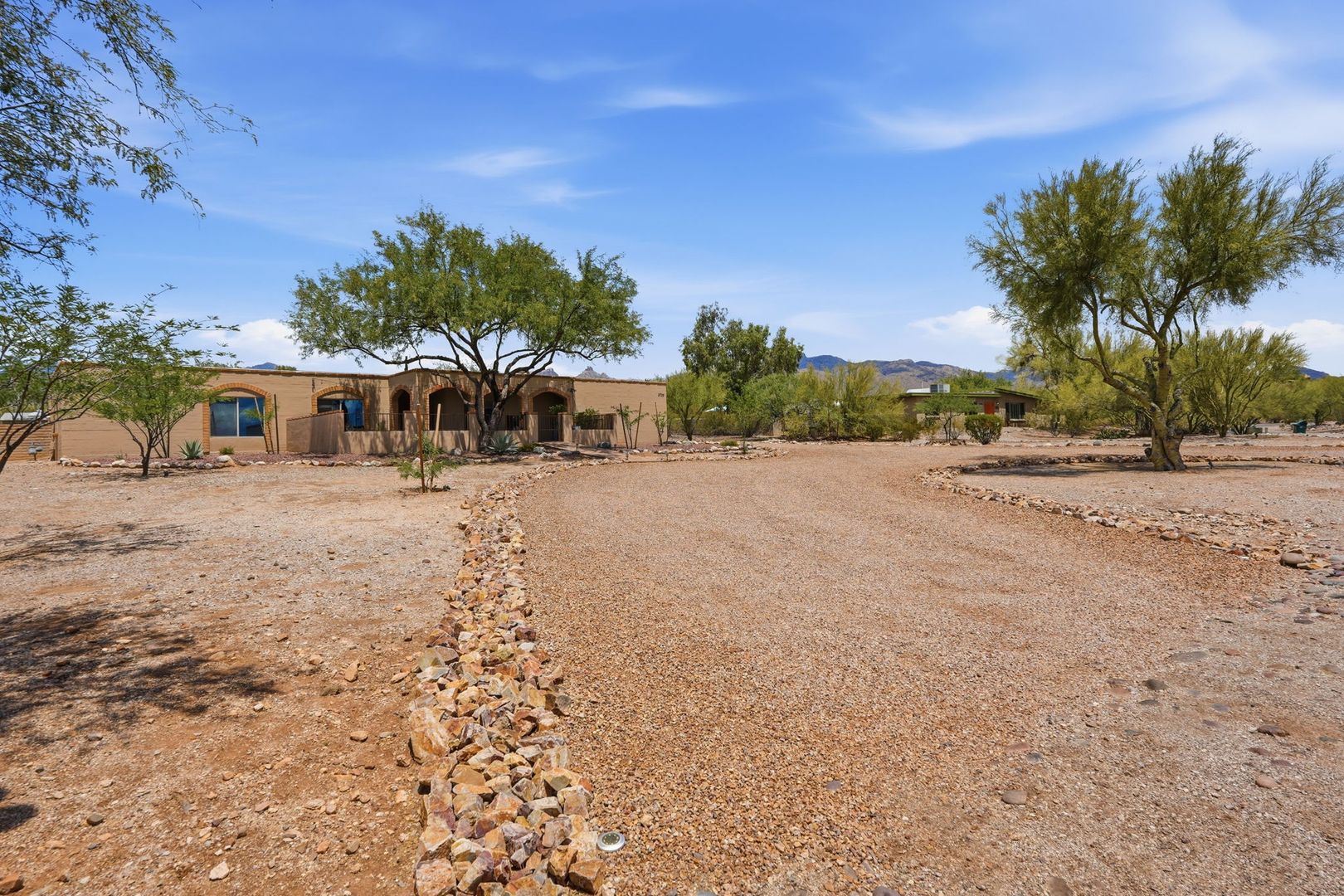 Tucson House: 3735 N Gunnison Dr