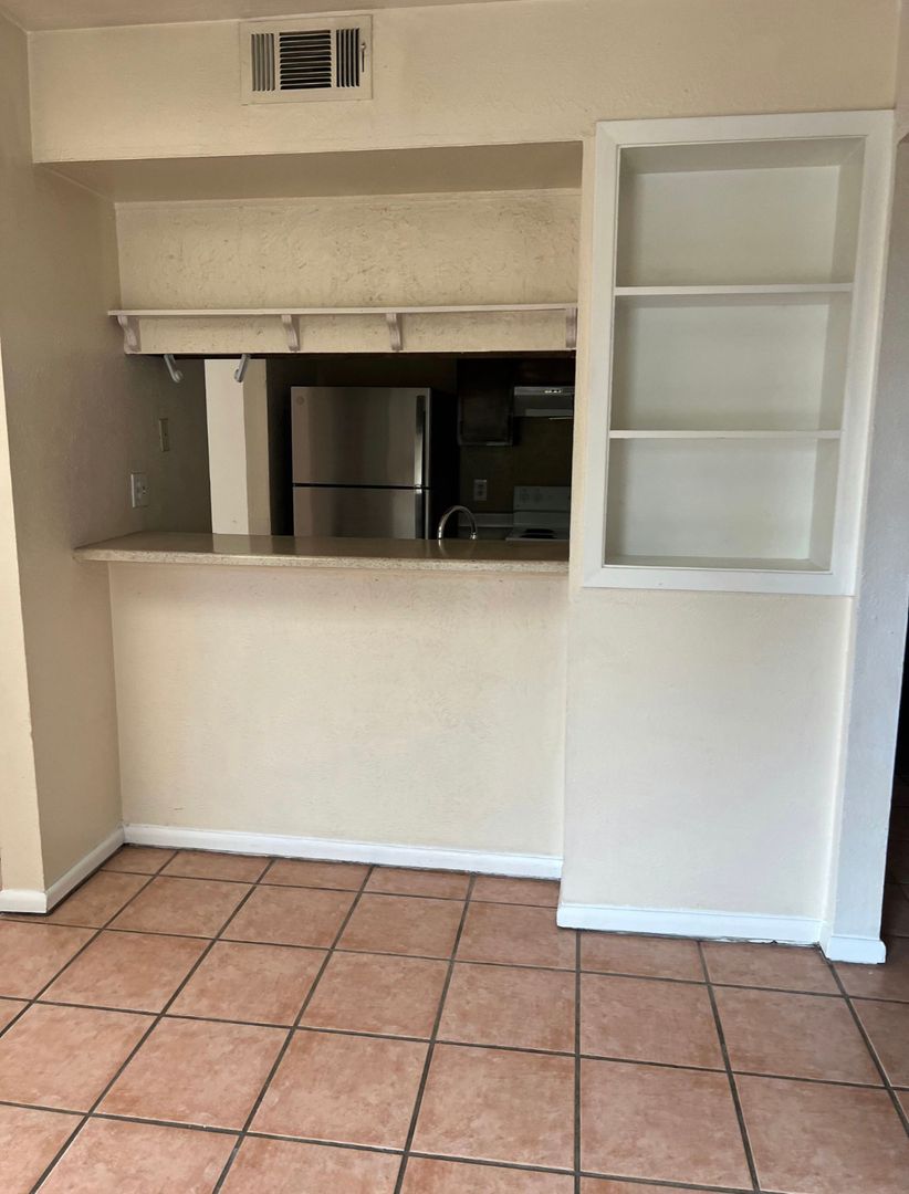 Tucson House: 1620 N Wilmot