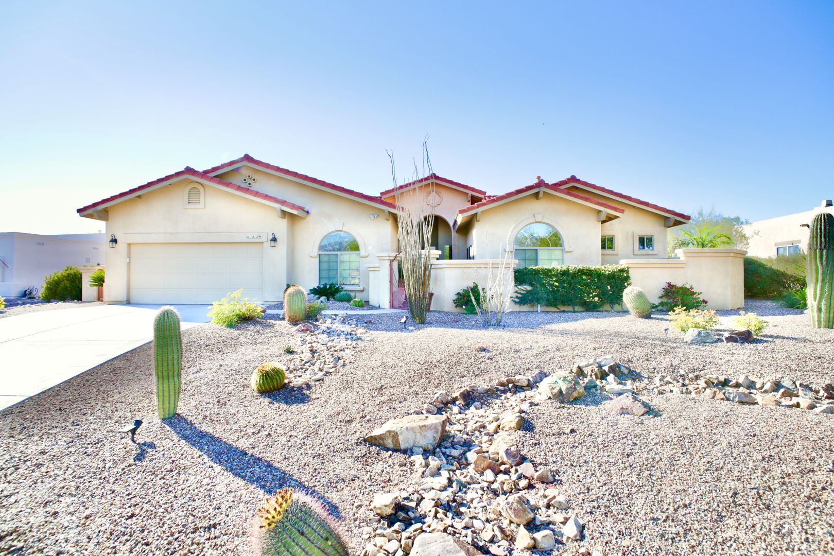 Oro Valley House: 12129 N. Tall Grass Dr.