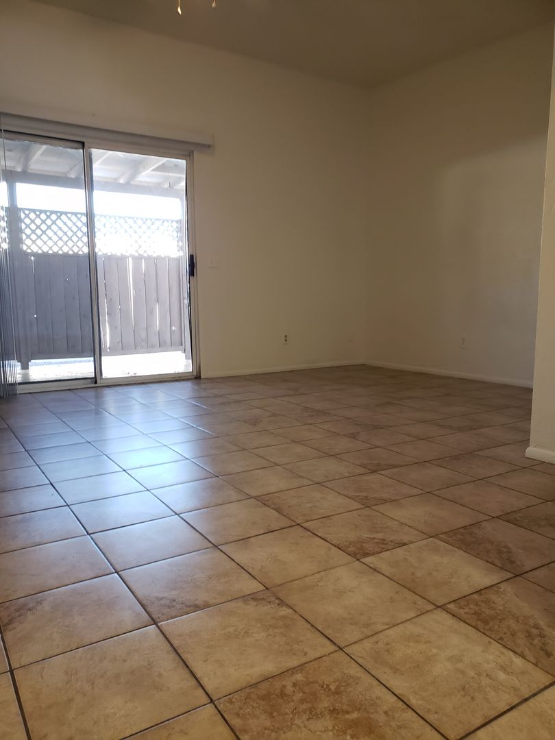 2065 Mesquite Ave - Unit 6 Lake Havasu City AZ 86403 - Photo 3