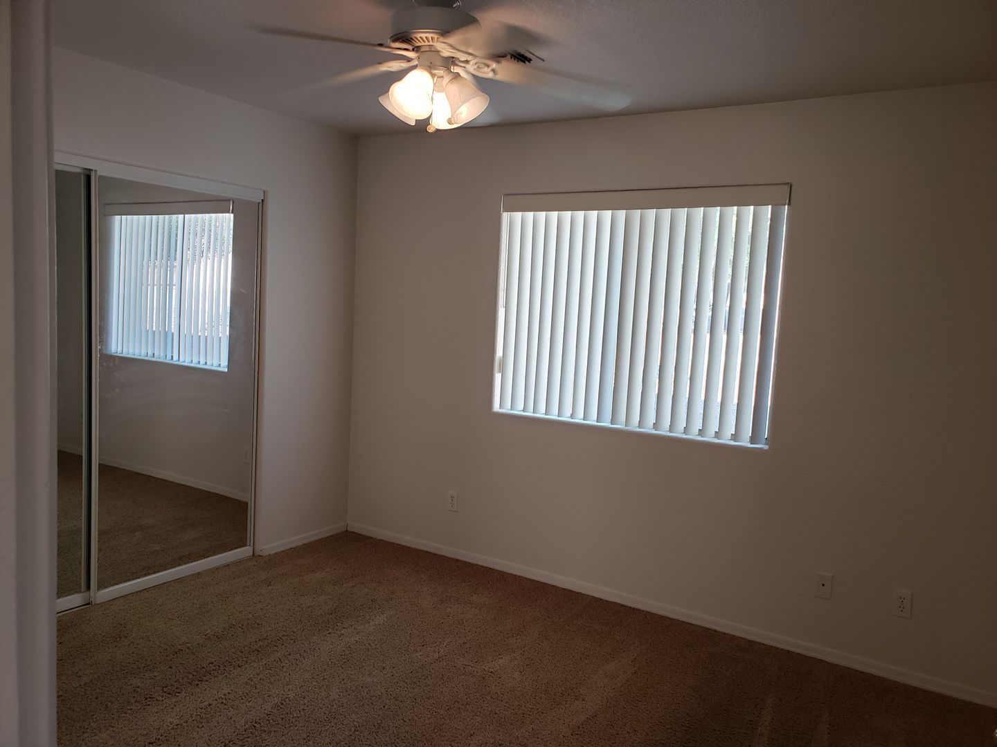 2820 McCulloch Blvd - Unit #101 Lake Havasu City AZ 86403-5465 - Photo 3