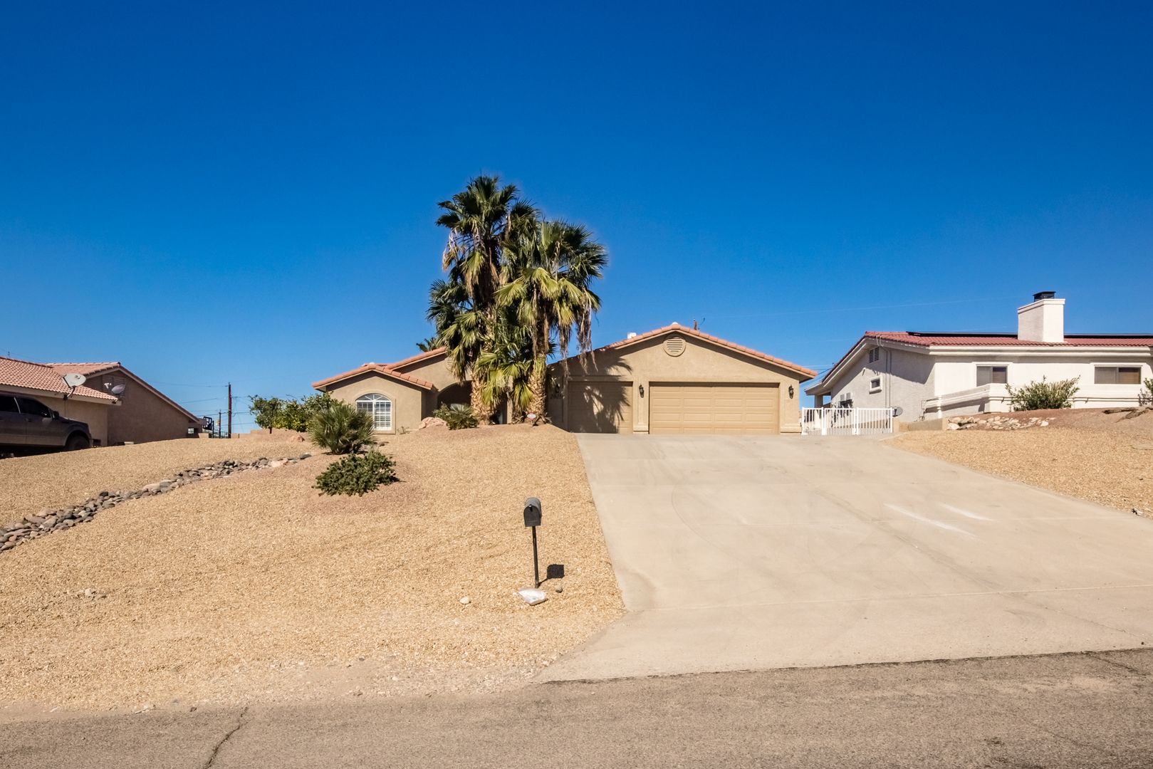 2615 Widgeon Dr. Lake Havasu City AZ 86403 - Photo 2