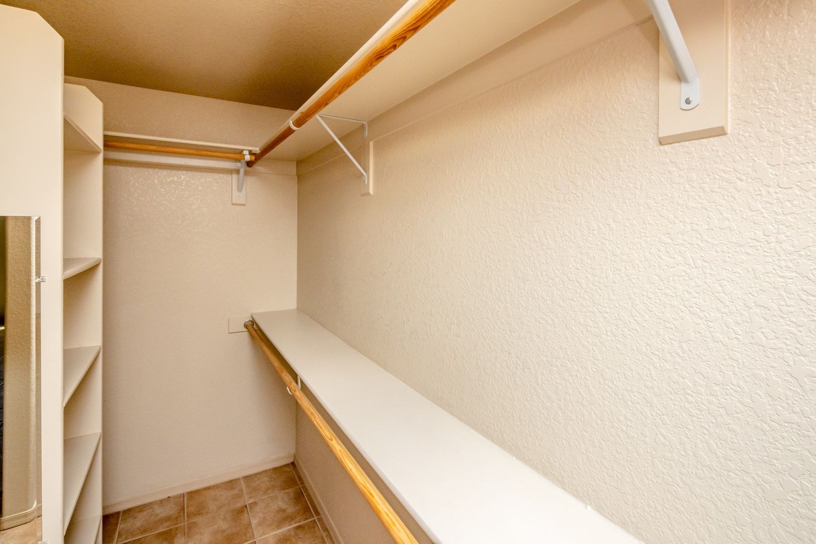 1587 Neptune Dr. Lake Havasu City AZ 86404 - Photo 29