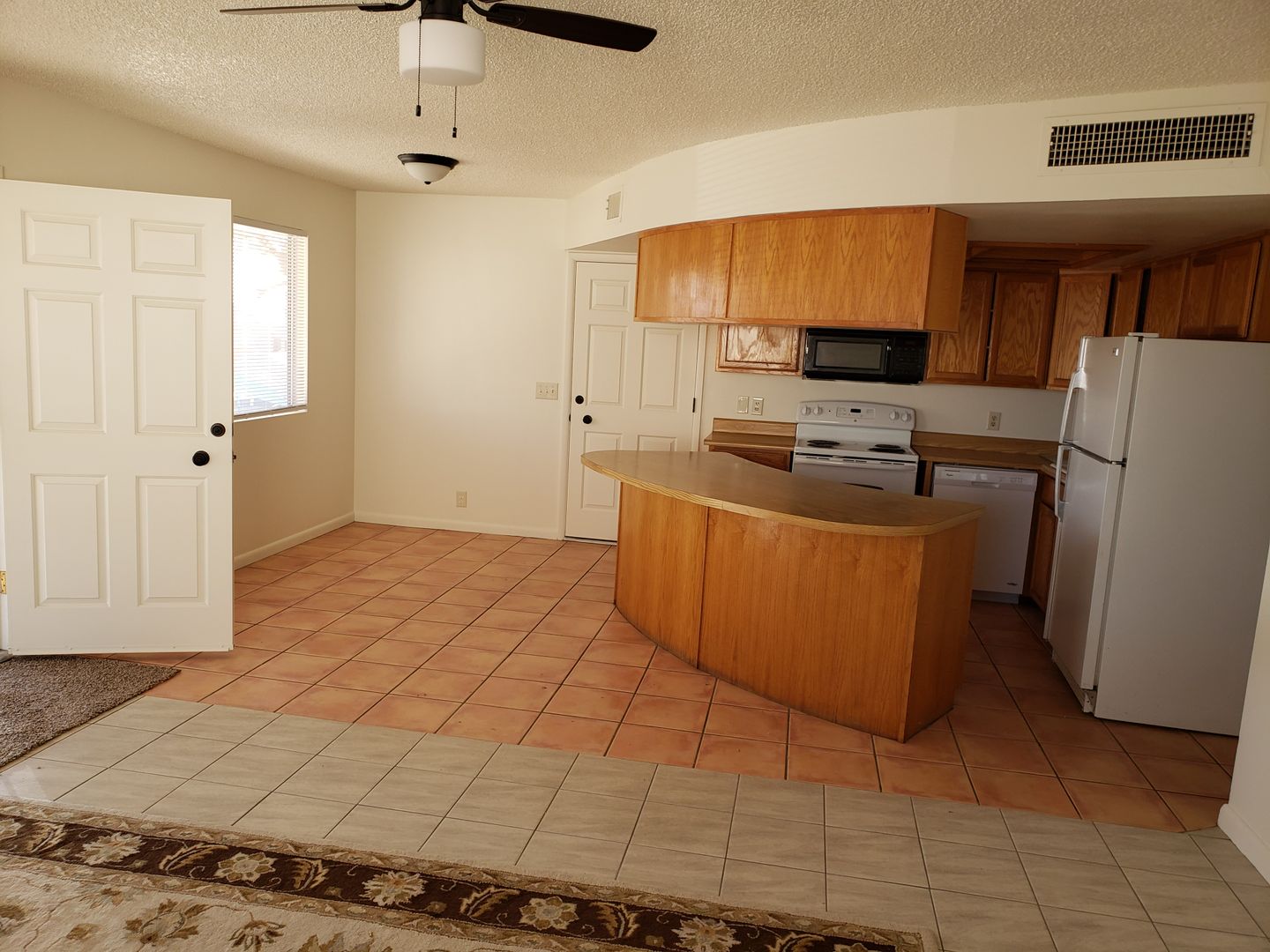 3299 Tolteca Dr. Lake Havasu City AZ 86406 - Photo 2