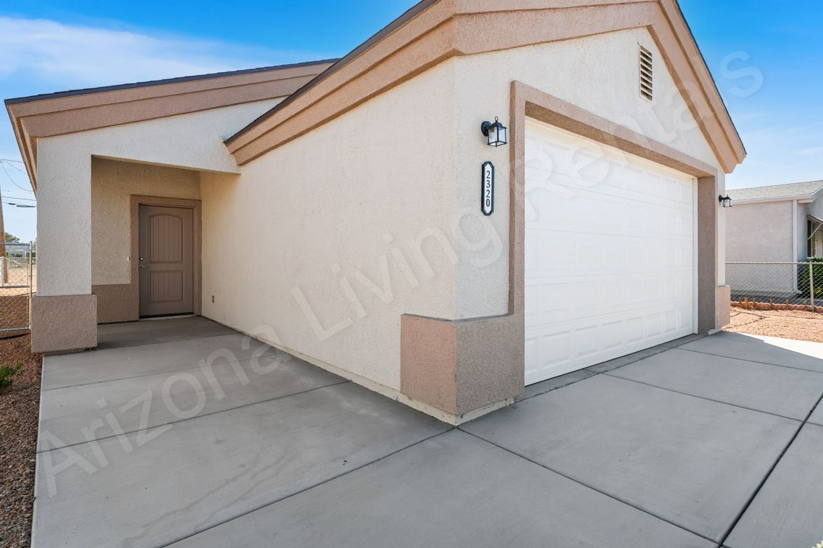 Kingman House: 2320 E Neal Avenue