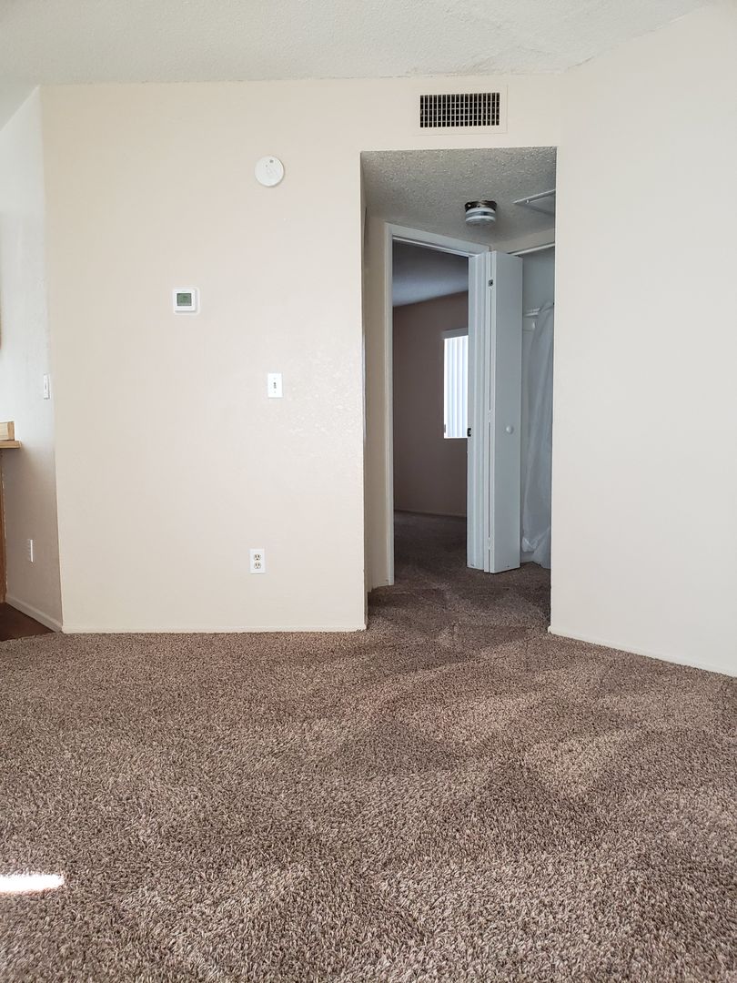 2690 McCulloch Blvd #5 Lake Havasu City AZ 86403 - Photo 3