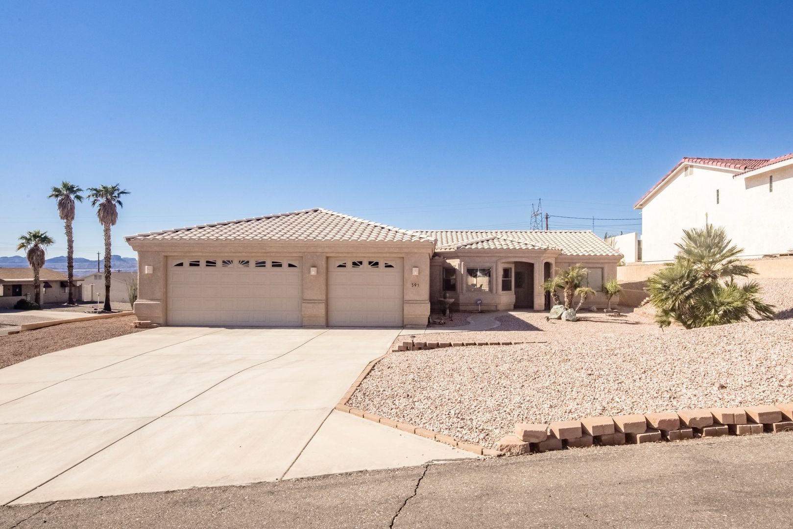 591 Beachview Lane Lake Havasu City AZ 86406 - Photo 2