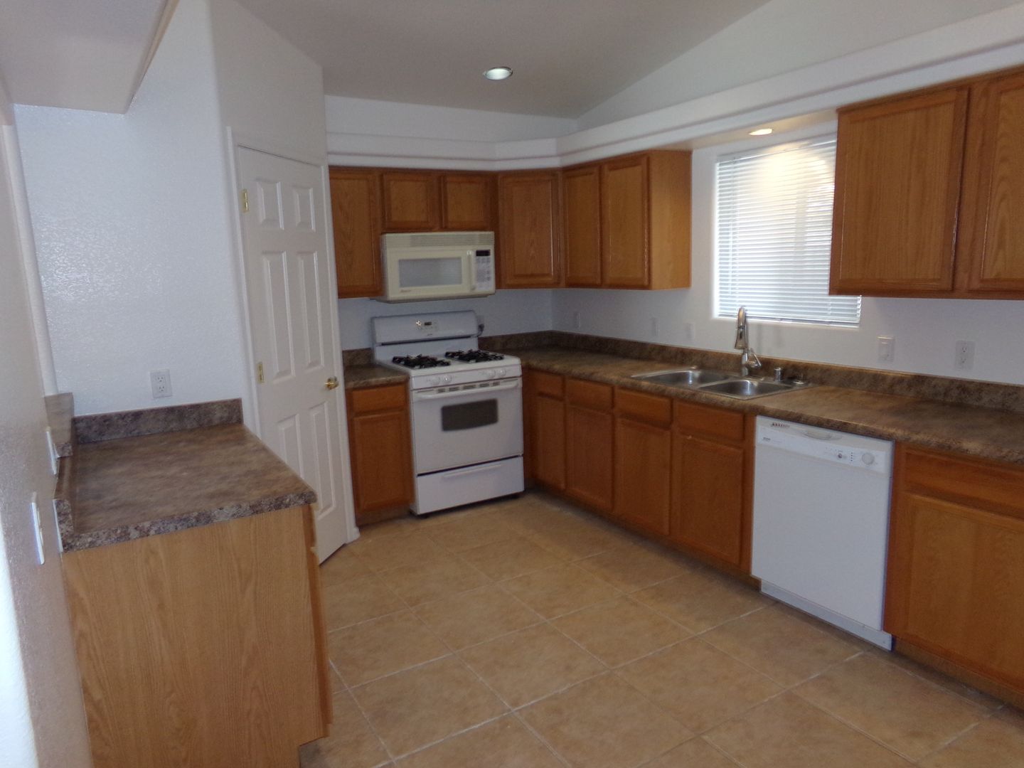 3311 N. Jewel St Kingman AZ 86401 - Photo 5