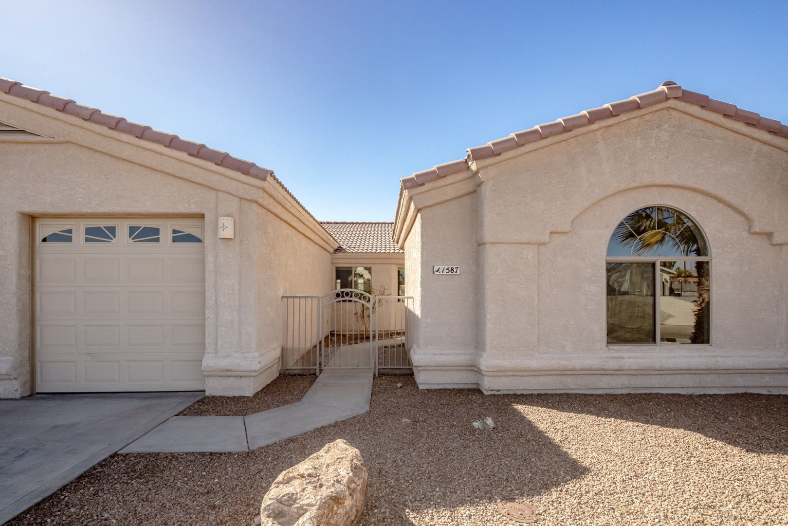 1587 Neptune Dr. Lake Havasu City AZ 86404 - Photo 6