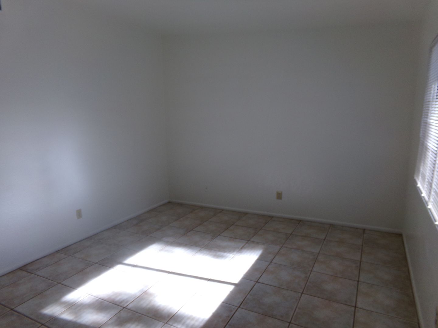 3873 Roosevelt Street - Unit D Kingman AZ 86409 - Photo 9
