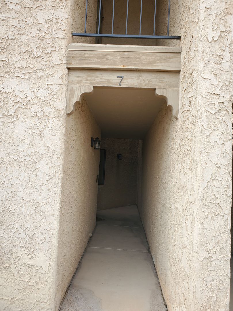 B7, 2175 Snead Dr. Lake Havasu City AZ 86406 - Photo 2