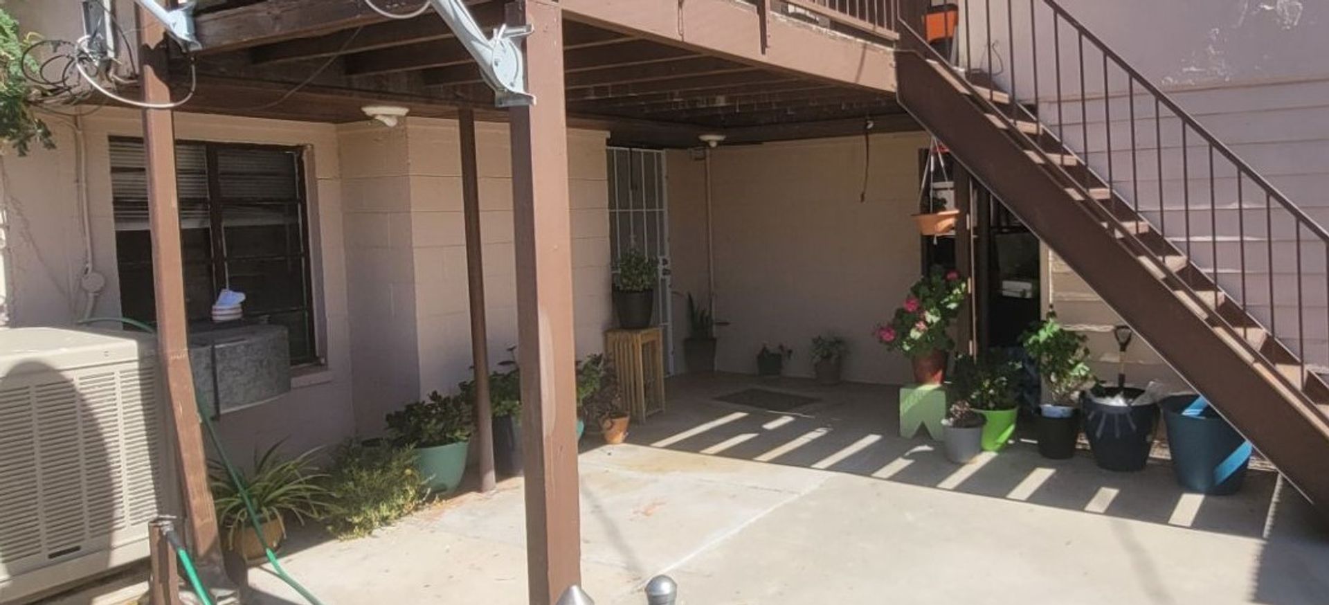 Kingman Apartment: 522 Metcalfe Road