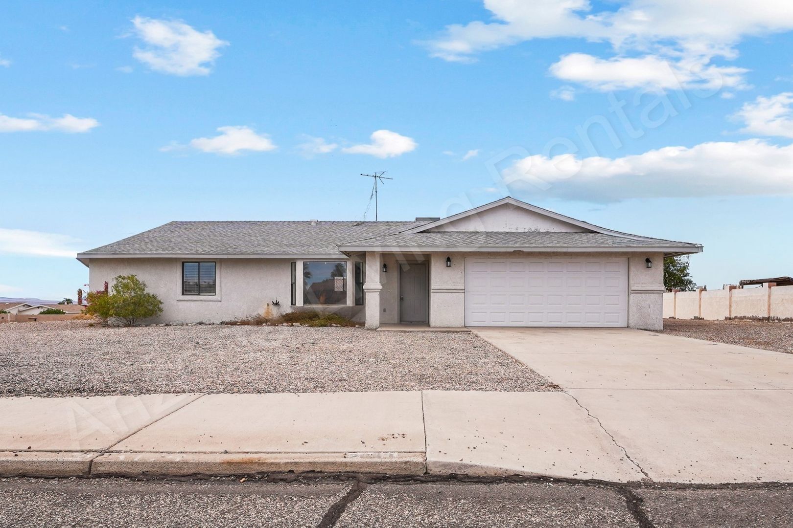 Lake Havasu City House: 2699 Smoketree Avenue N