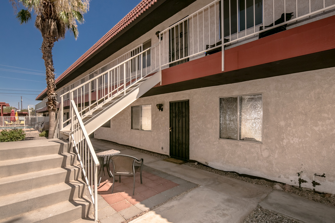 2301 McCulloch Blvd - Unit E Lake Havasu City AZ 86403 - Photo 2
