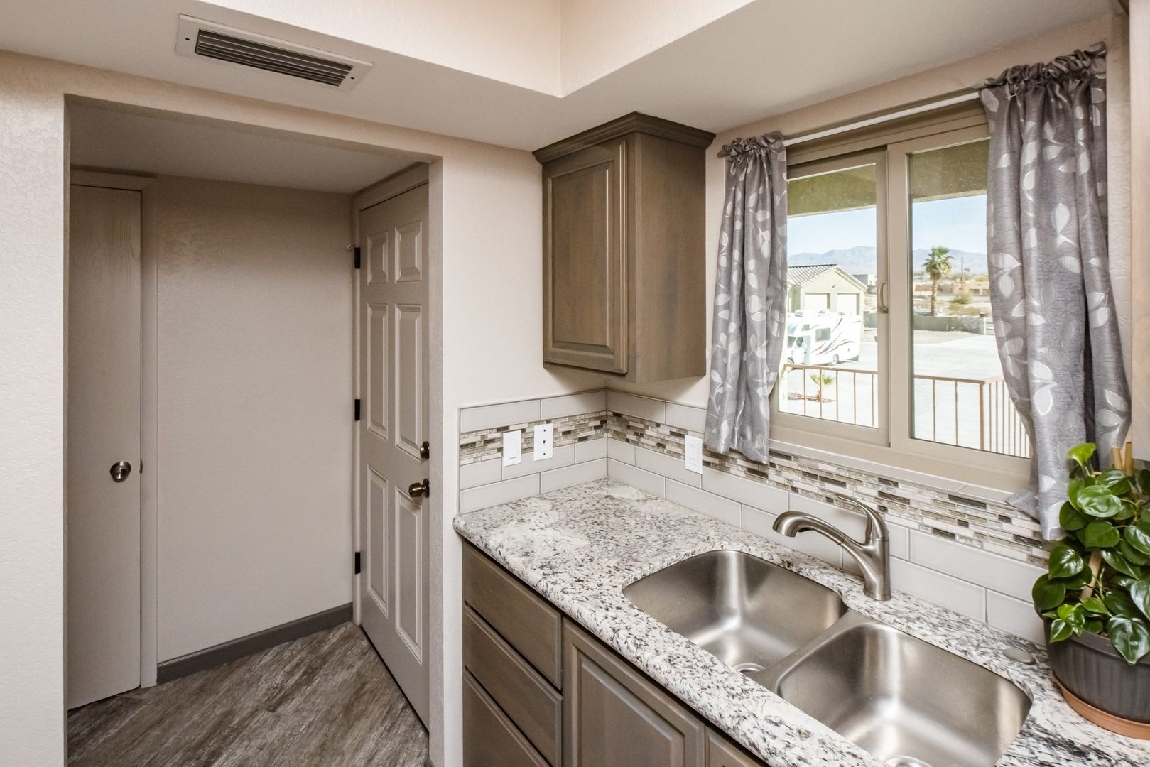 381 N Lake Havasu Ave #A201 Lake Havasu City AZ 86404 - Photo 28