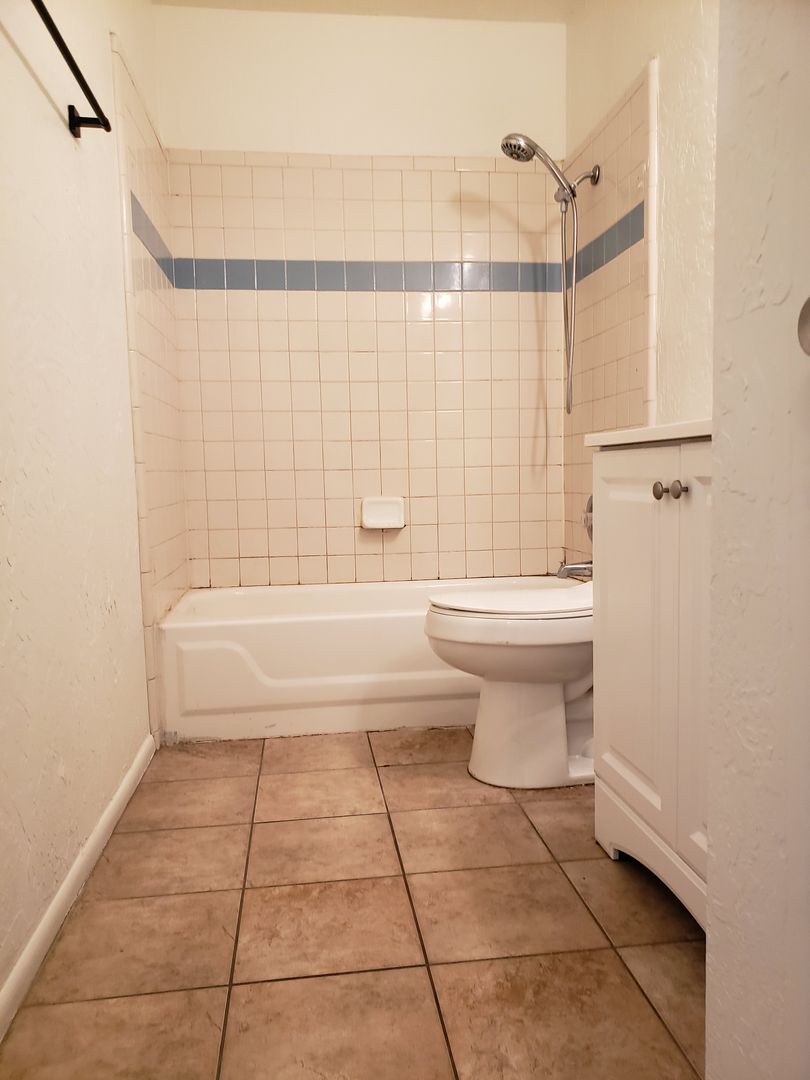 2065 Mesquite Ave - Unit 2 Lake Havasu City AZ 86403 - Photo 6