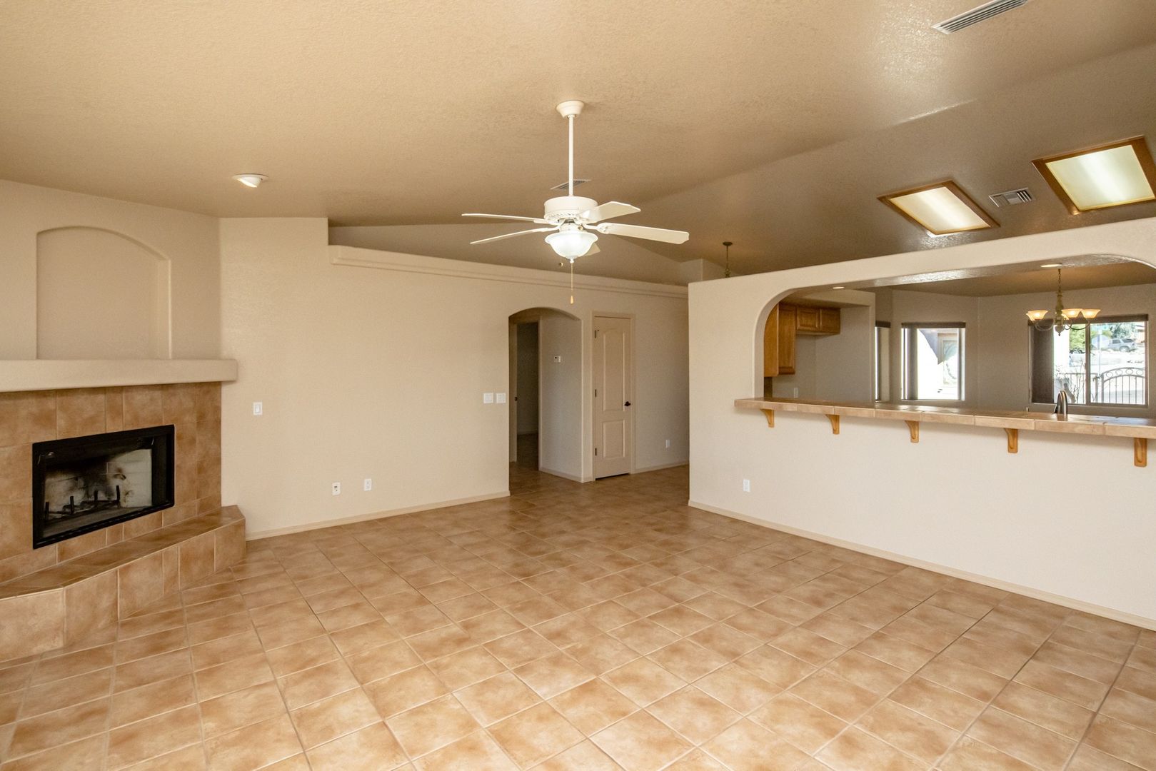 1587 Neptune Dr. Lake Havasu City AZ 86404 - Photo 13