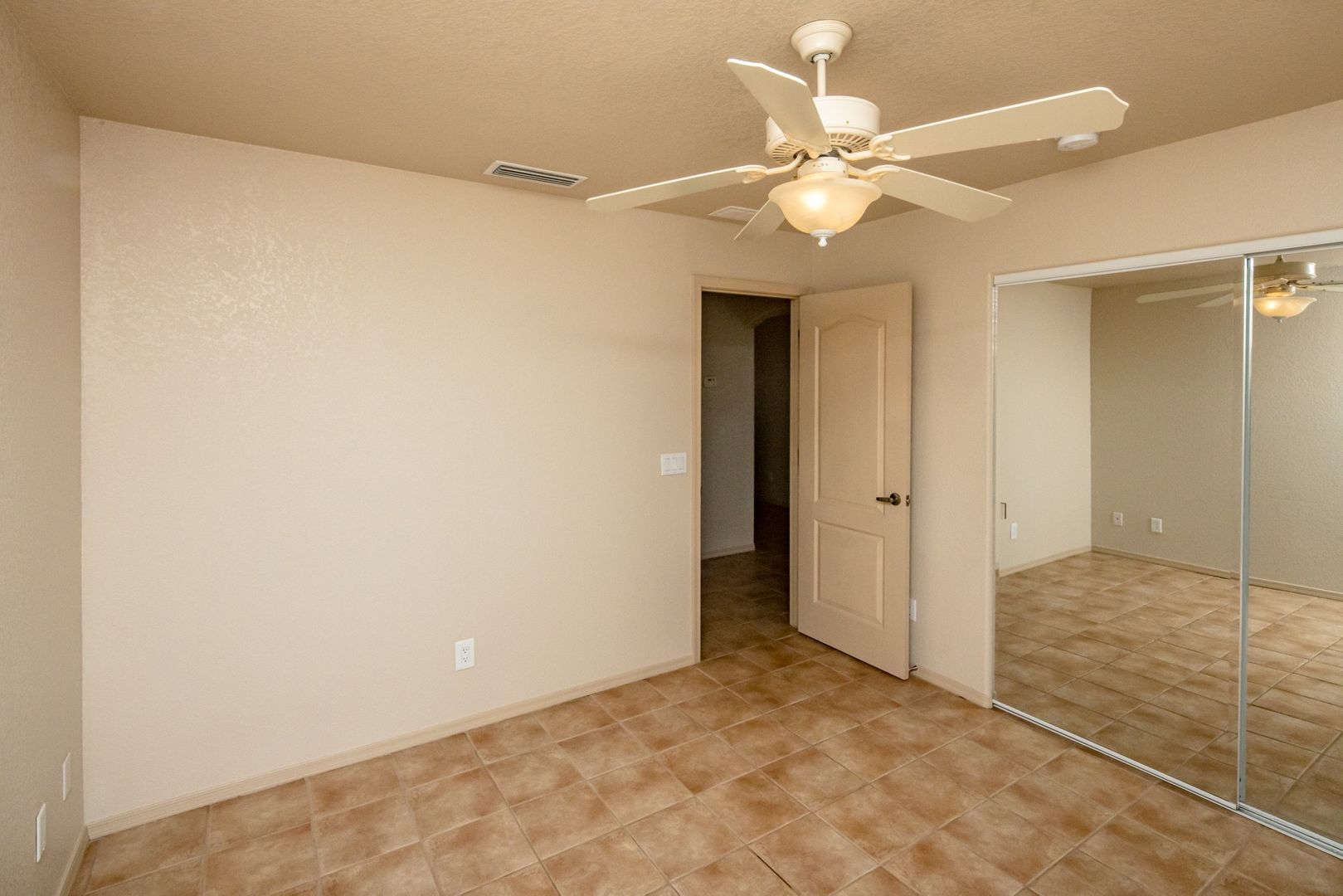 1587 Neptune Dr. Lake Havasu City AZ 86404 - Photo 32