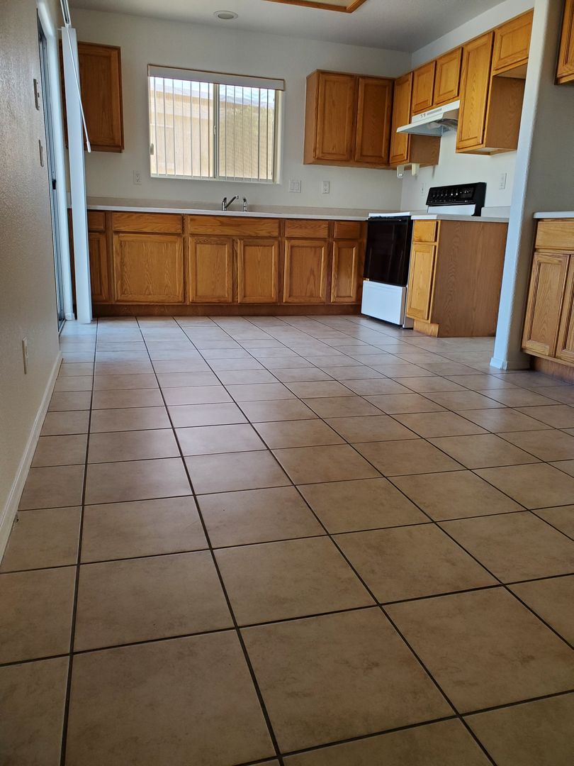 3185 Winterhaven Dr #A Lake Havasu City AZ 86404 - Photo 4