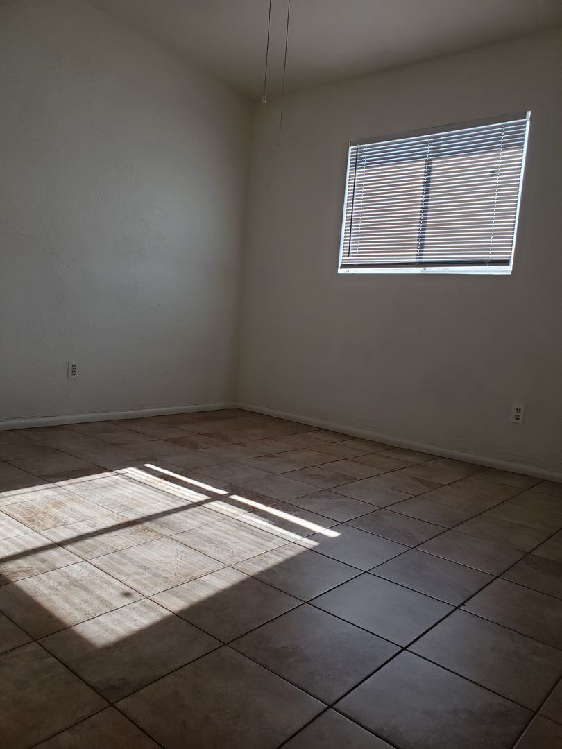 2065 Mesquite Ave - Unit 2 Lake Havasu City AZ 86403 - Photo 7