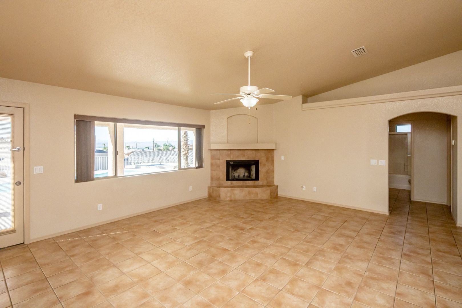 1587 Neptune Dr. Lake Havasu City AZ 86404 - Photo 12