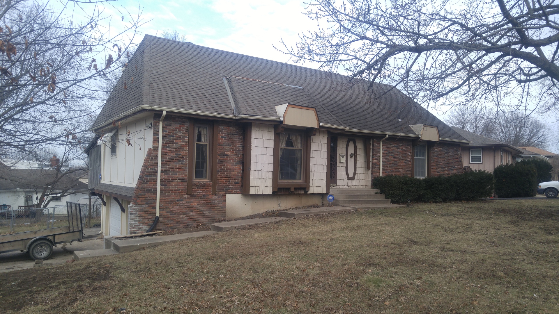 Grandview House: 7400 E 127TH ST