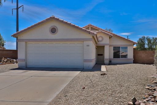3-bedroom home in Mesa – photo 1
